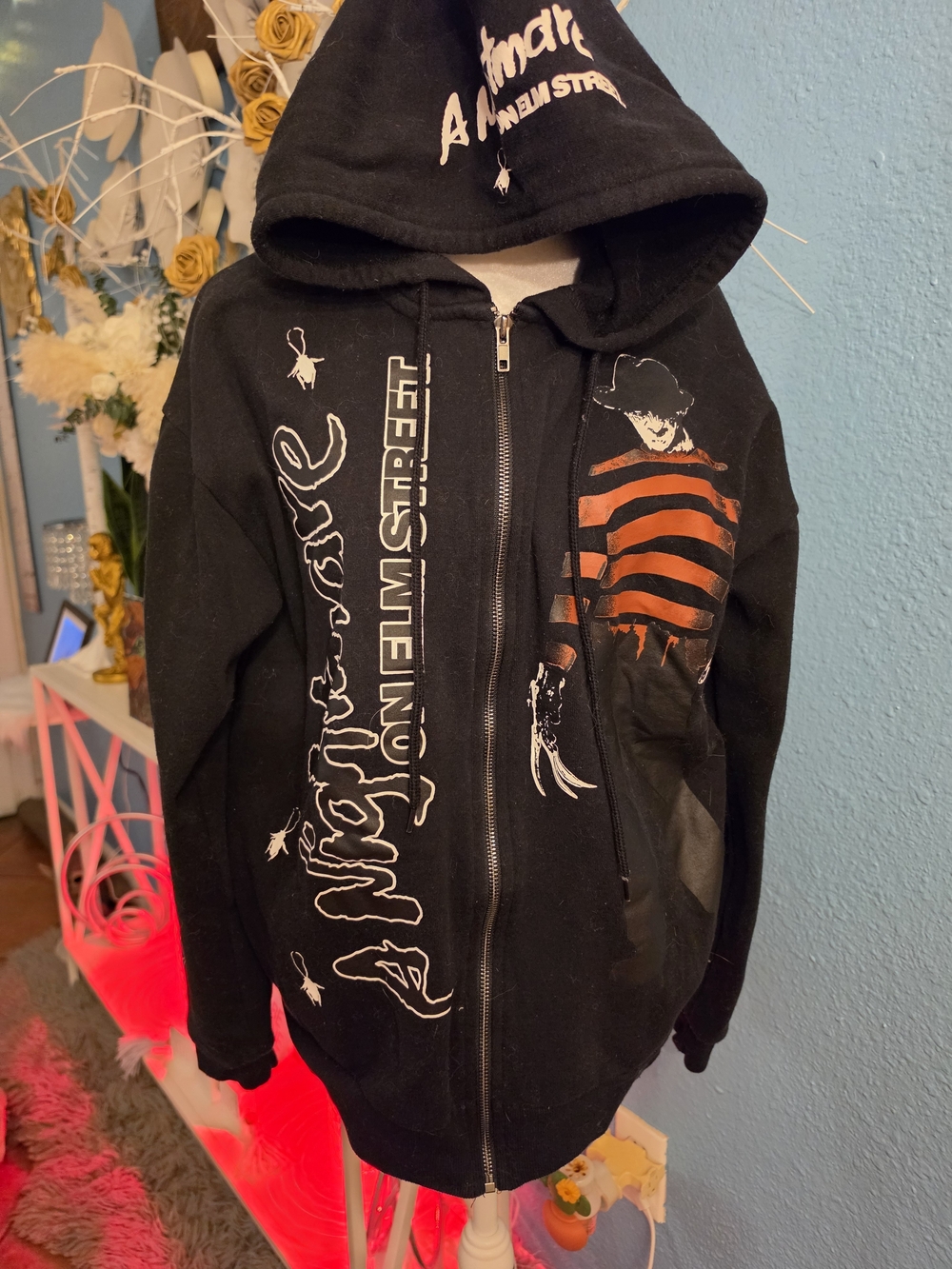 NEW Black Nightmare On Elm Freddy Krueger Graphic Zip Up Horror Hoodie Medium
